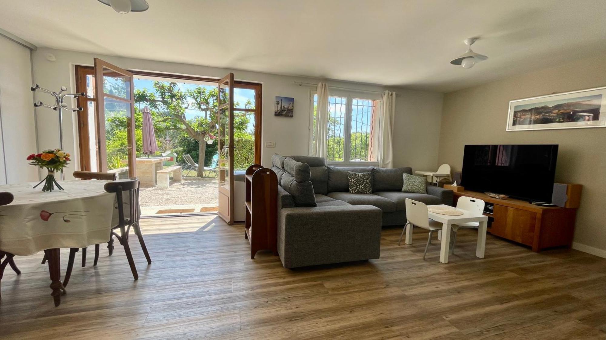 Large Private Garden, Quiet 2-Bedroom Apartment, Air Conditioning, Wifi, Parking Cassis Exterior photo
